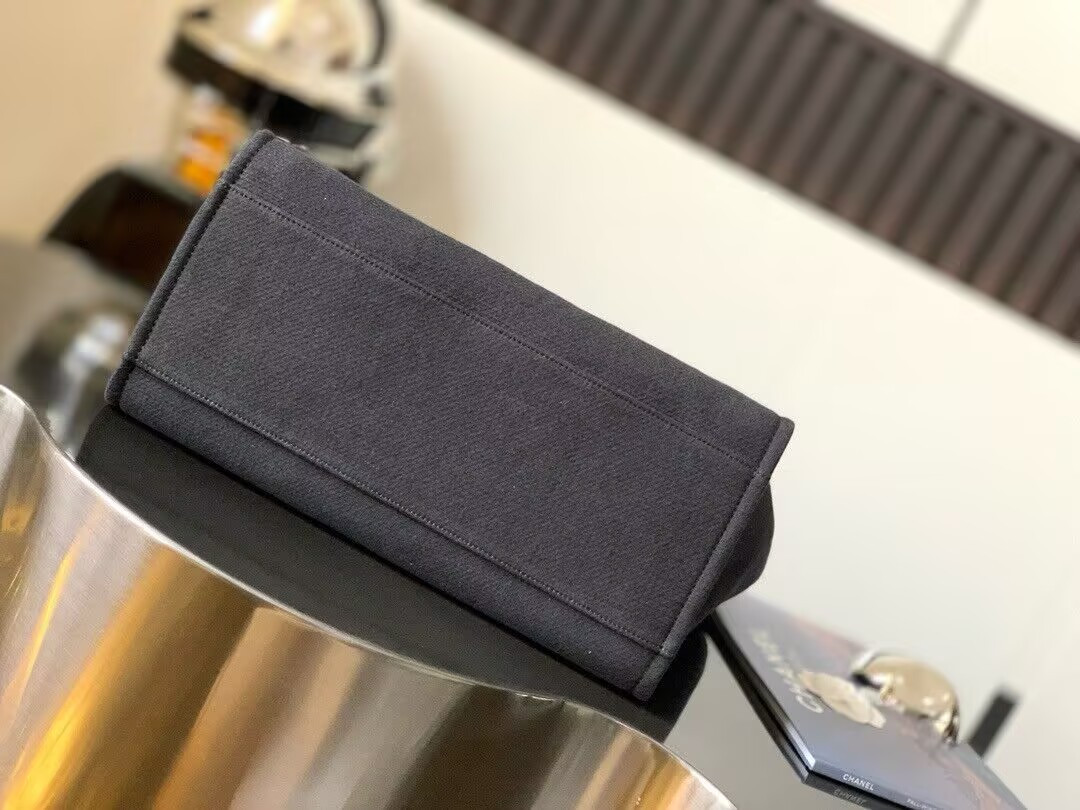 Ch*el shopping bag 30x39x22cm