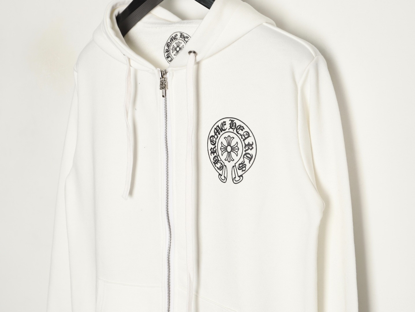 Ch**me He**ts 25fw coats