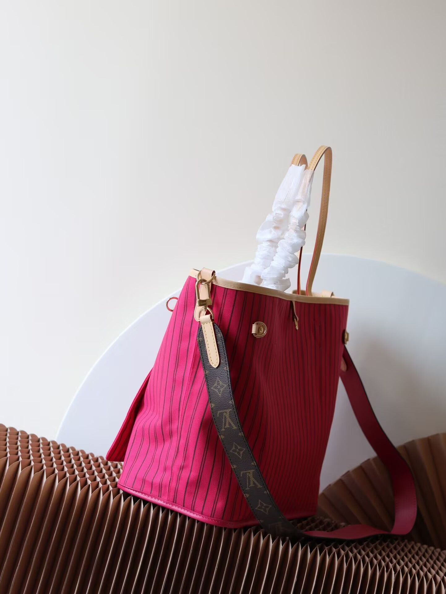 LV Neverfull MM Bandoulière Inside Out M12257 31 x 28 x 14cm Without Box