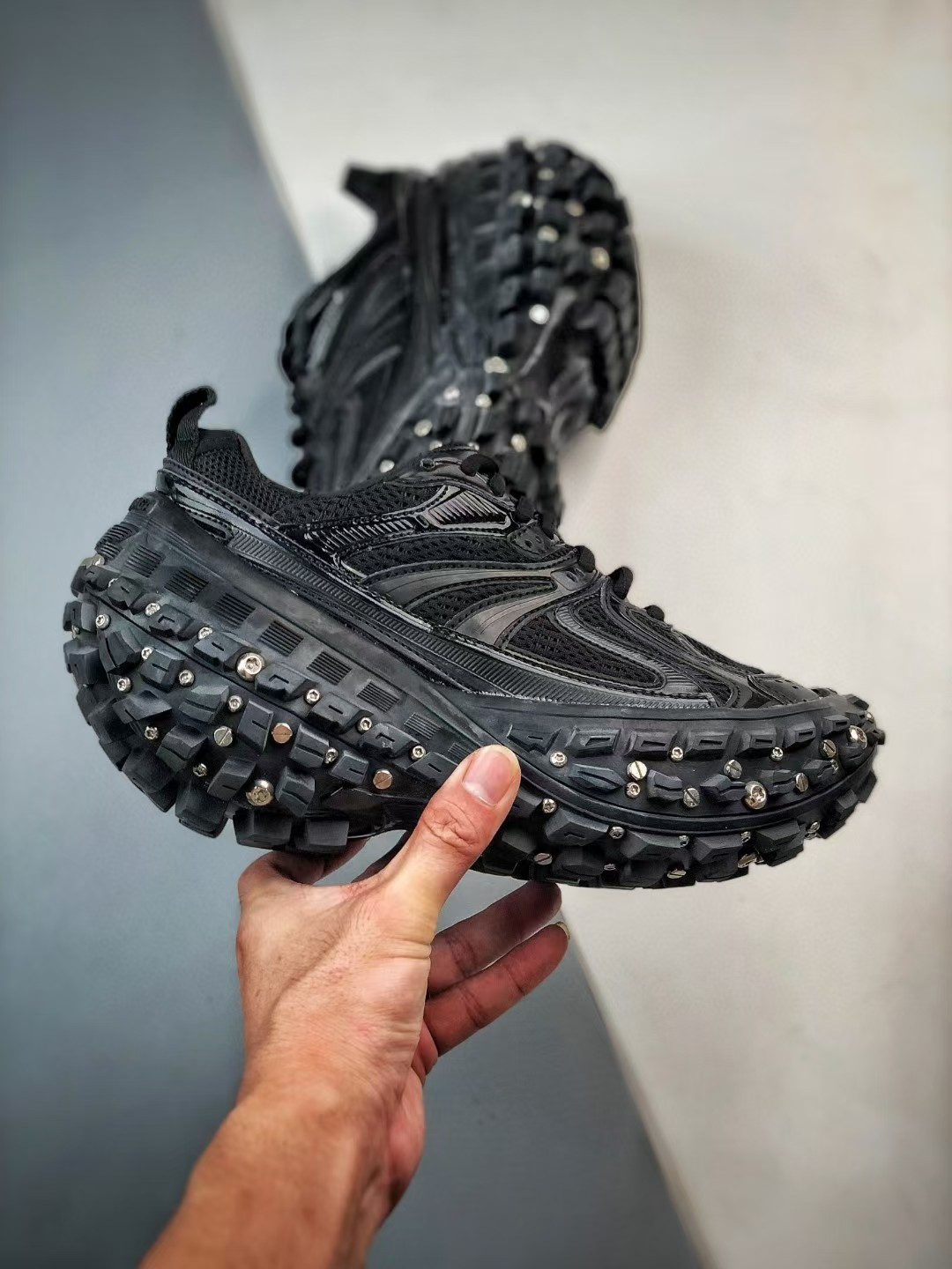 UA Balenciga Bouncer