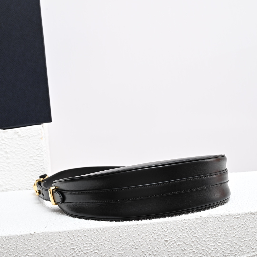 Pra*a arqué shoulder bag 22.5x18.5x6.5cm