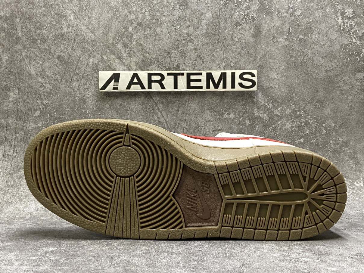 Dunk High Pro SB Birch Hyper Red