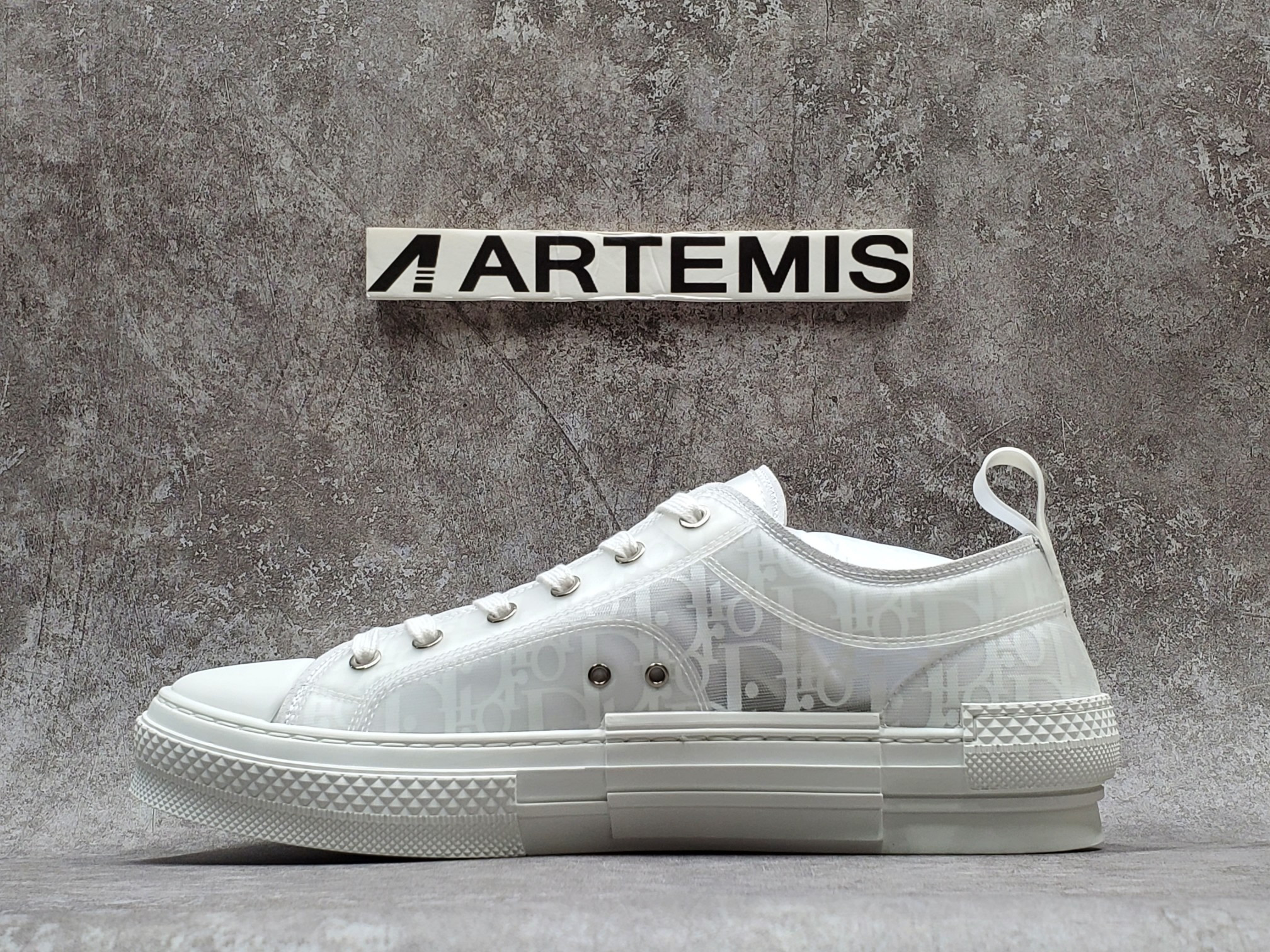 D*or b23 low top oblique