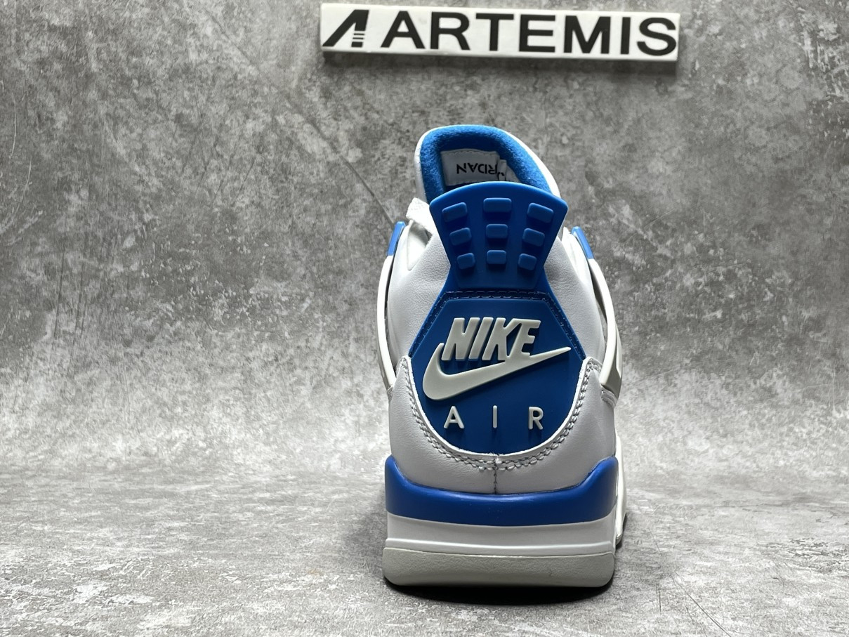 Air Jordan 4 Retro Military Blue