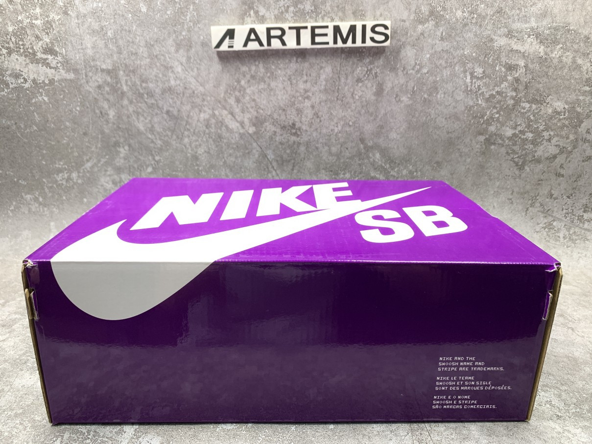 Nike SB Dunk Low Red Plum