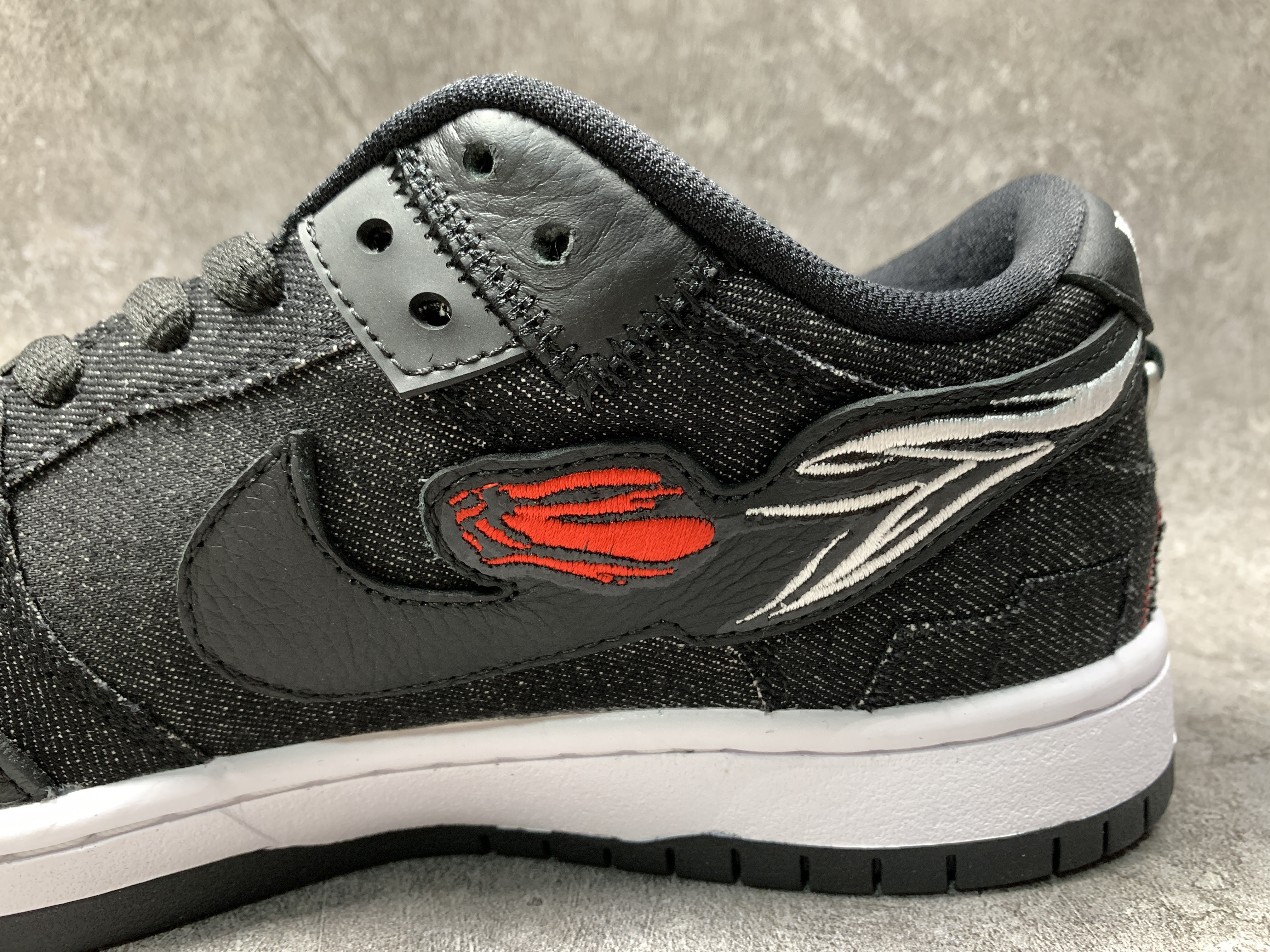 Nike SB Dunk Low Wasted Youth