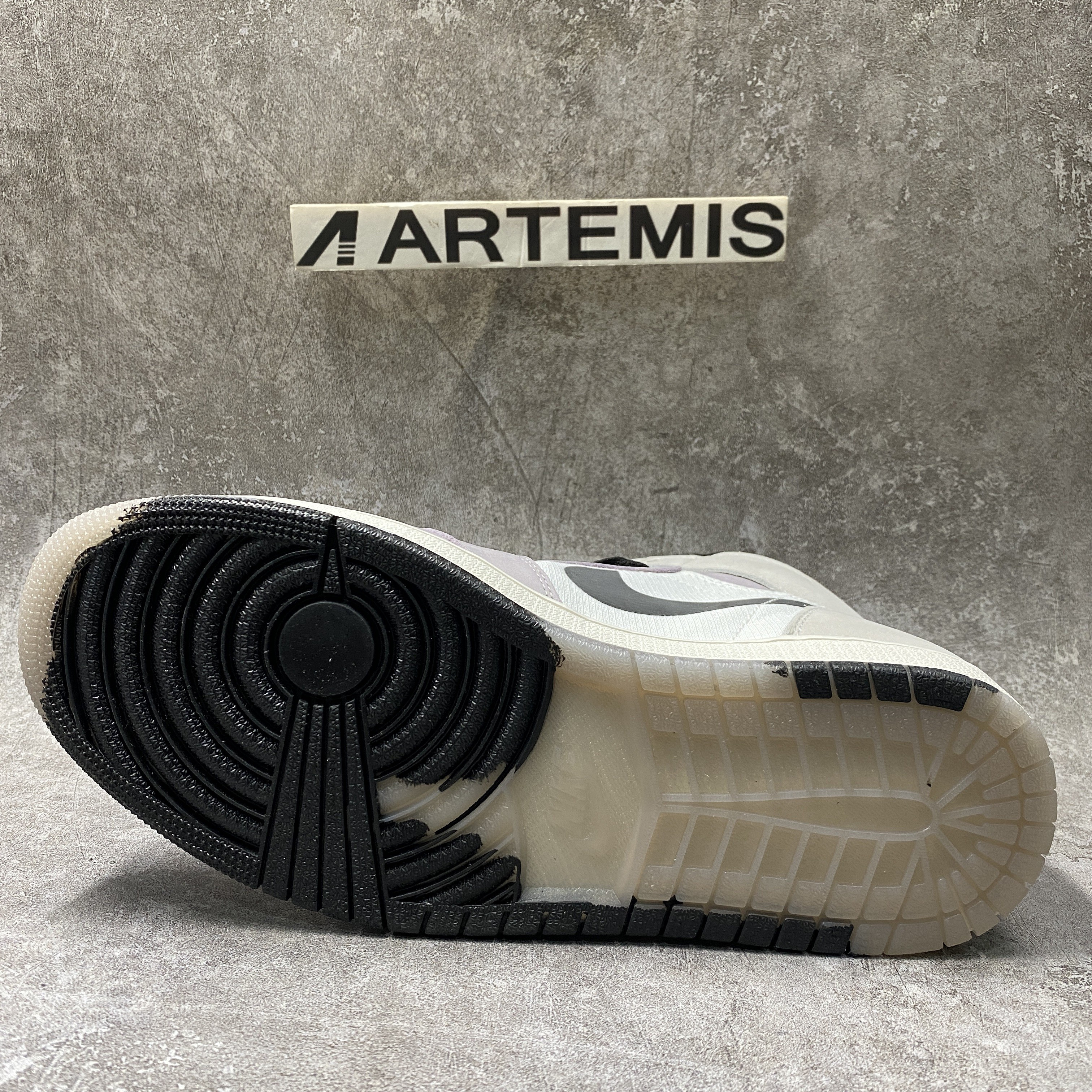 Air Jordan 1 High Element Gore-Tex Light Bone