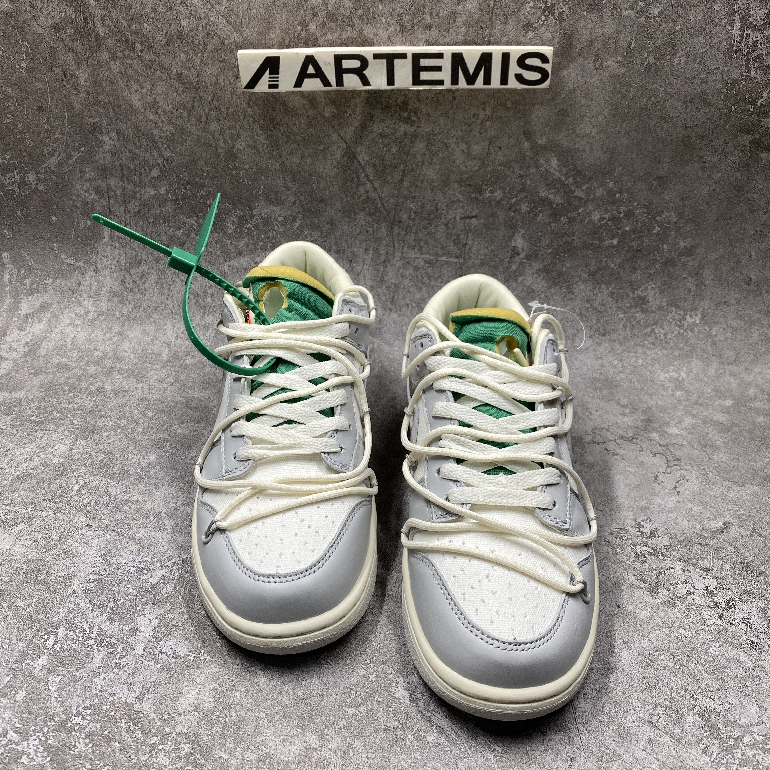 Nike Dunk Low Off-White Lot 25