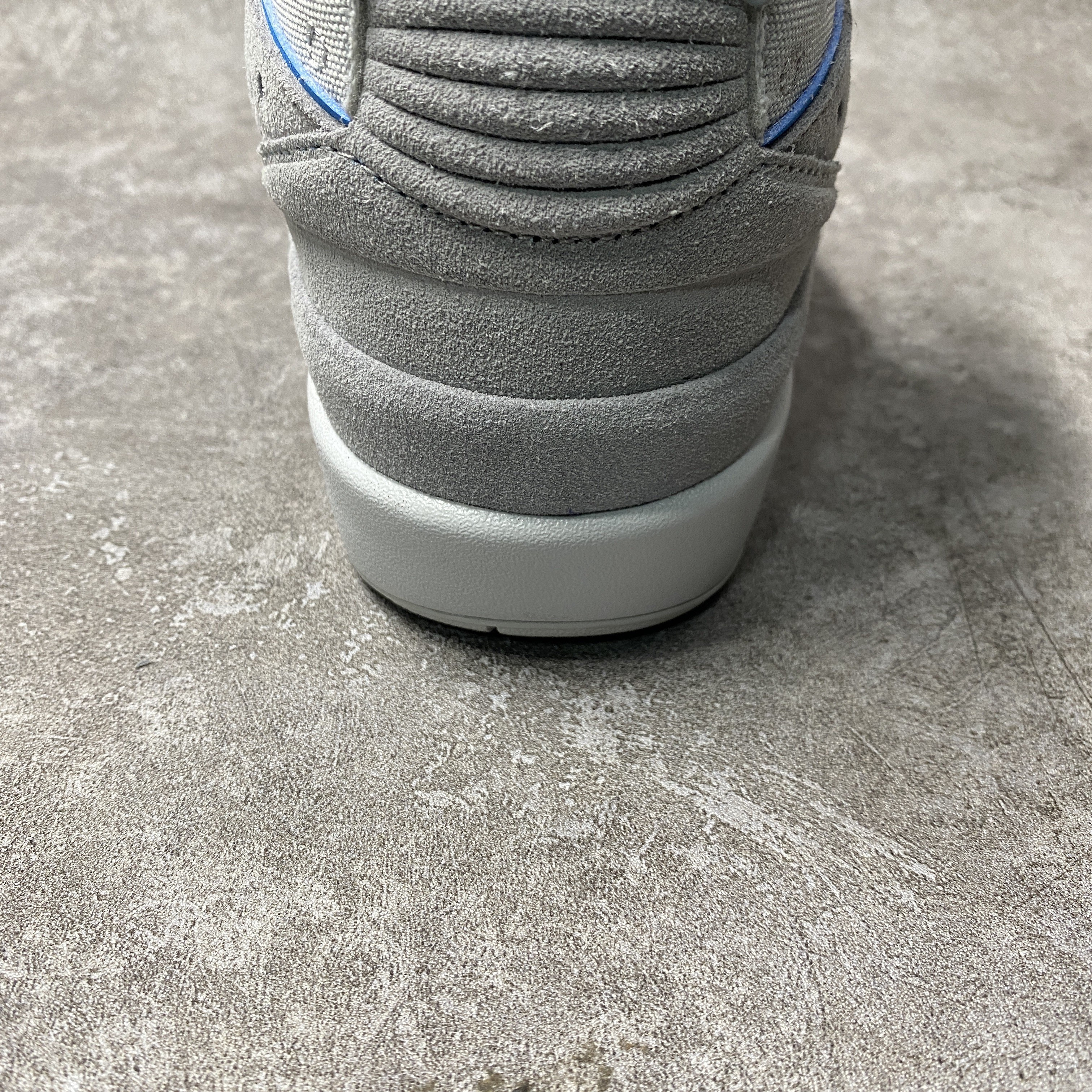 Air Jordan 2 Retro Union Grey Fog