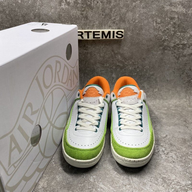 Air Jordan 2 Retro Low TITAN