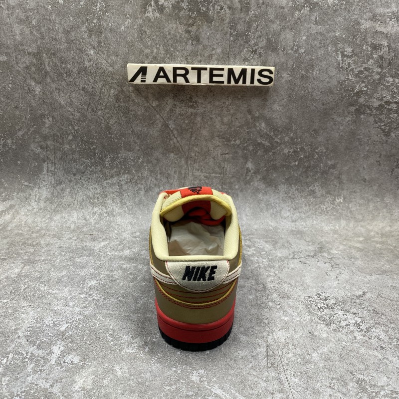 Nike SB Dunk Low Money Cat