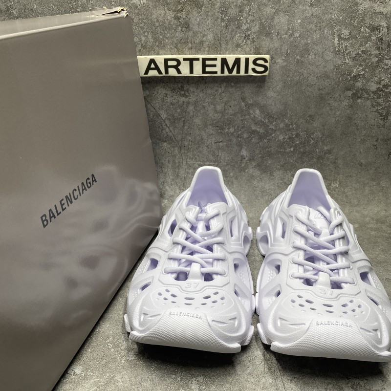 Balenciga HD Lace-Up Sneaker in light purple