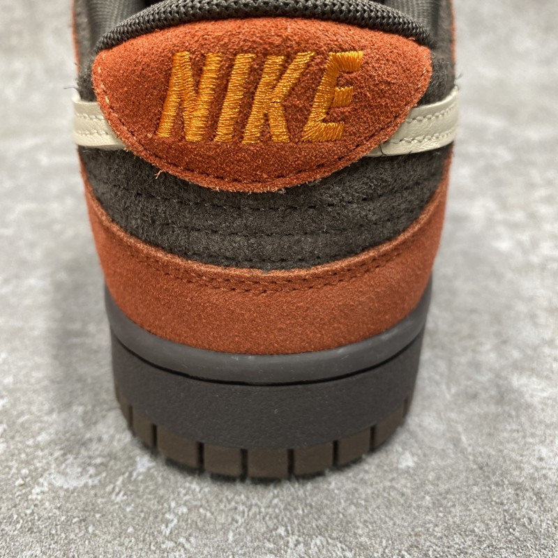 Nike Dunk Low Red Panda