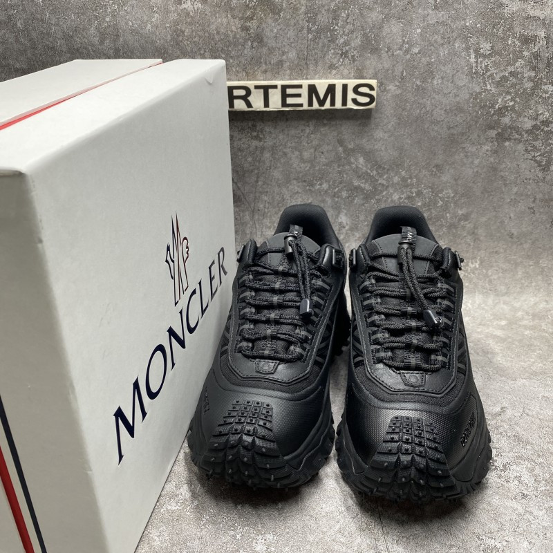 Moncler Trailgrip Gore-Tex Black