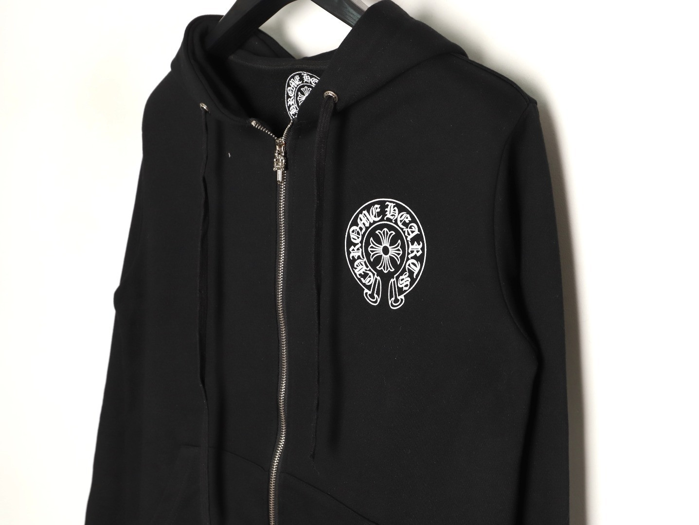 Ch**me He**ts 25fw coats