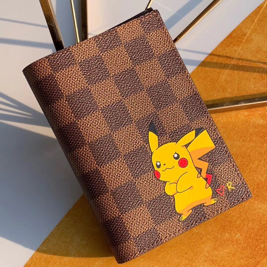 LV Passport cover N64411