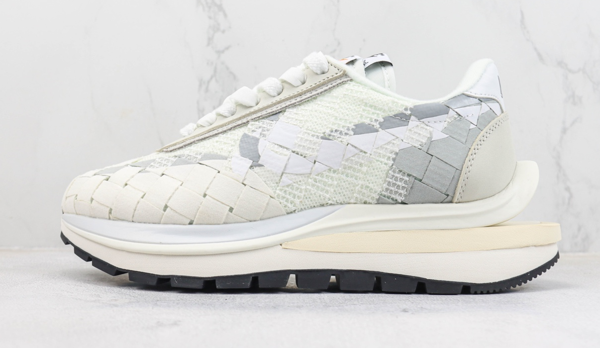 Nike LD Vaporwaffle Mix sacai Low White