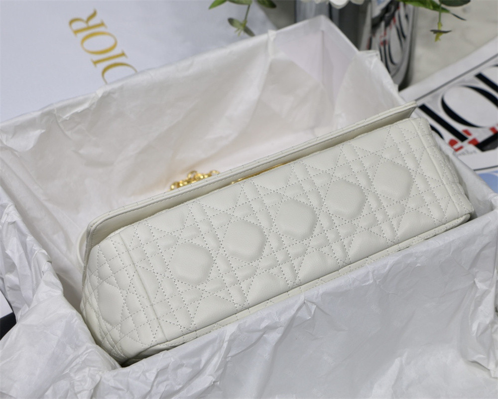 large d*or caro bag ivory S*pple cannage calfskin 29 x 18 x 10 cm