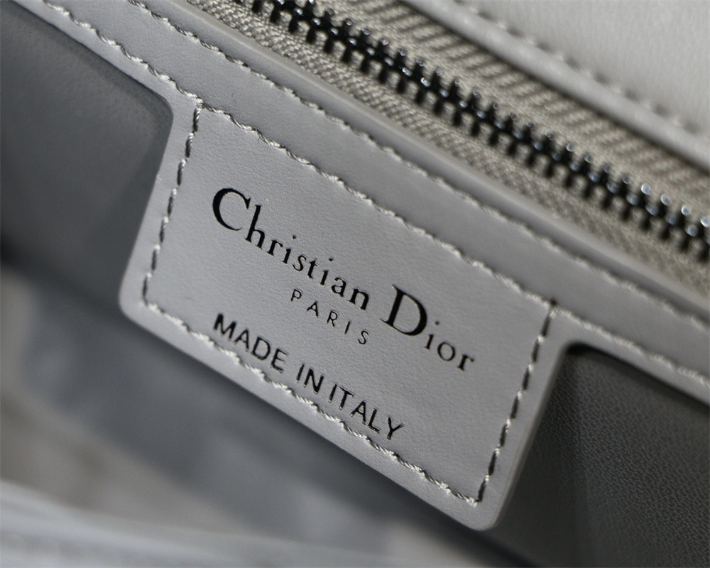 small d*or caro bag grey S*pple cannage calfskin with silver hardware 20 x 12 x 7 cm