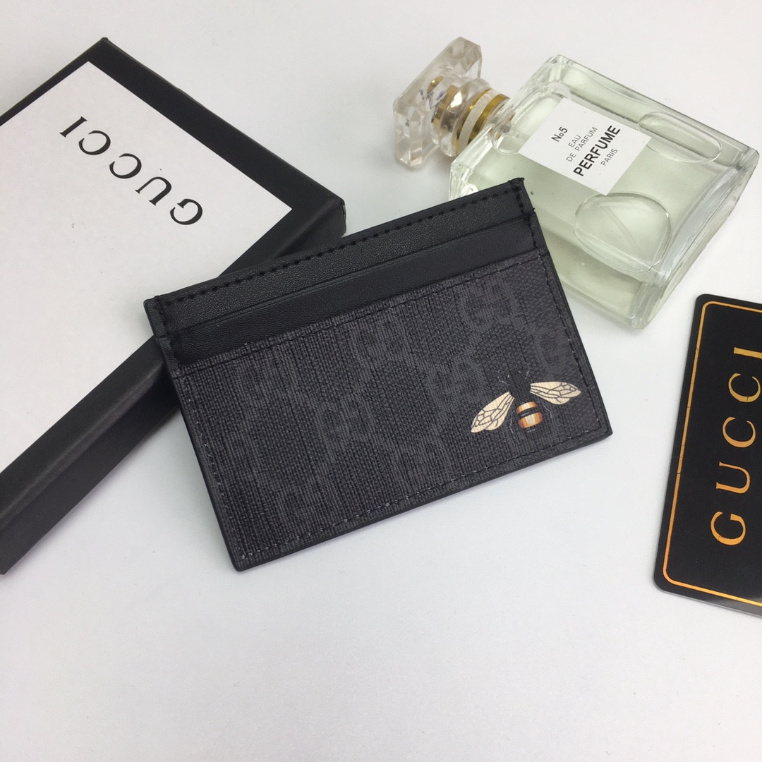 G*u*i gg  card case wallet