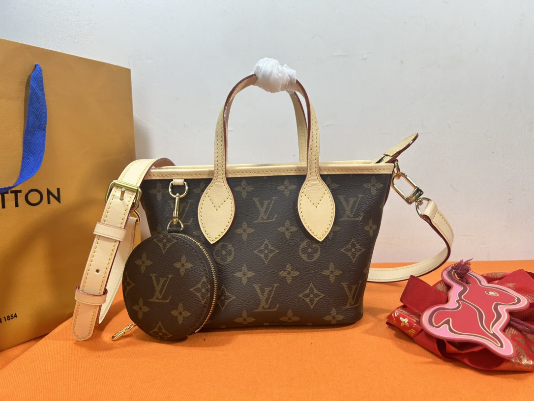 LV M46701 neverfull bb 9.4 x 5.5 x 3.5 inches