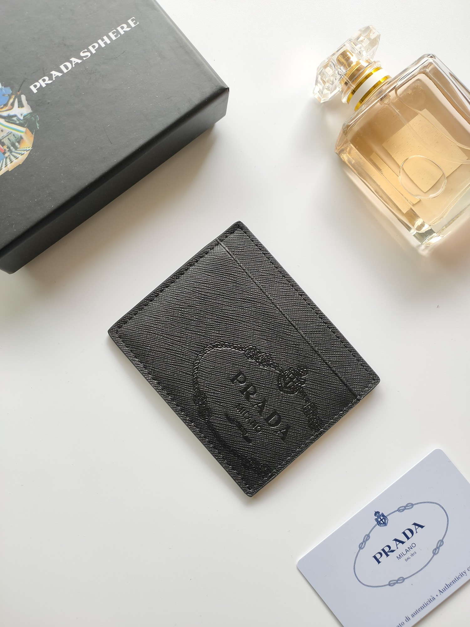 Pra*a card holder 8-10cm