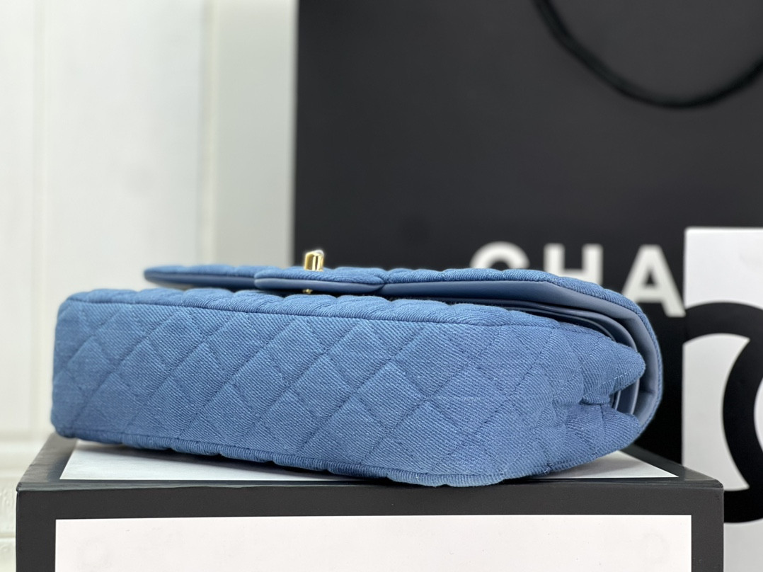 Ch*el classic 11.12 handbag tweed & gold-tone metal 6 × 9.9 × 2.5 in