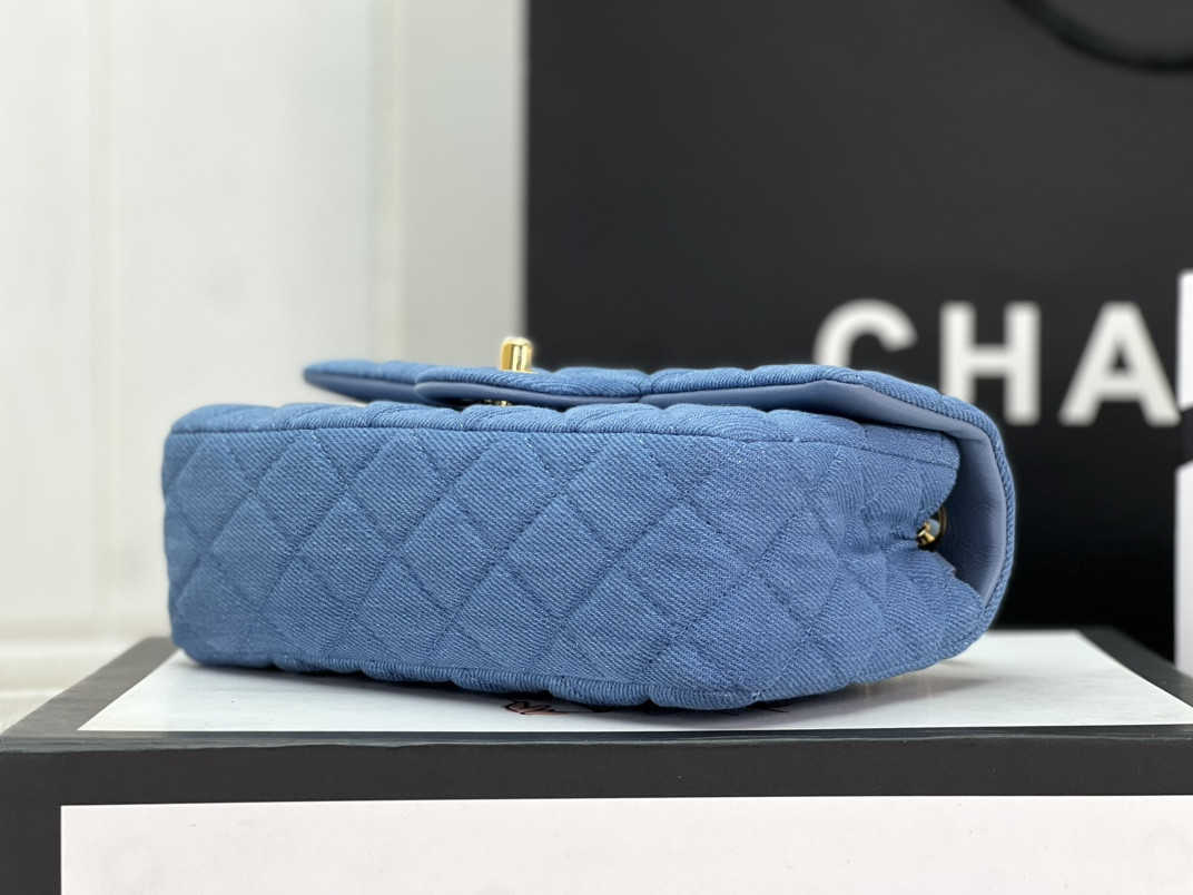 Ch*el mini classic 11.12 handbag tweed & gold-tone metal 4.7 × 7.8 × 2.3 in