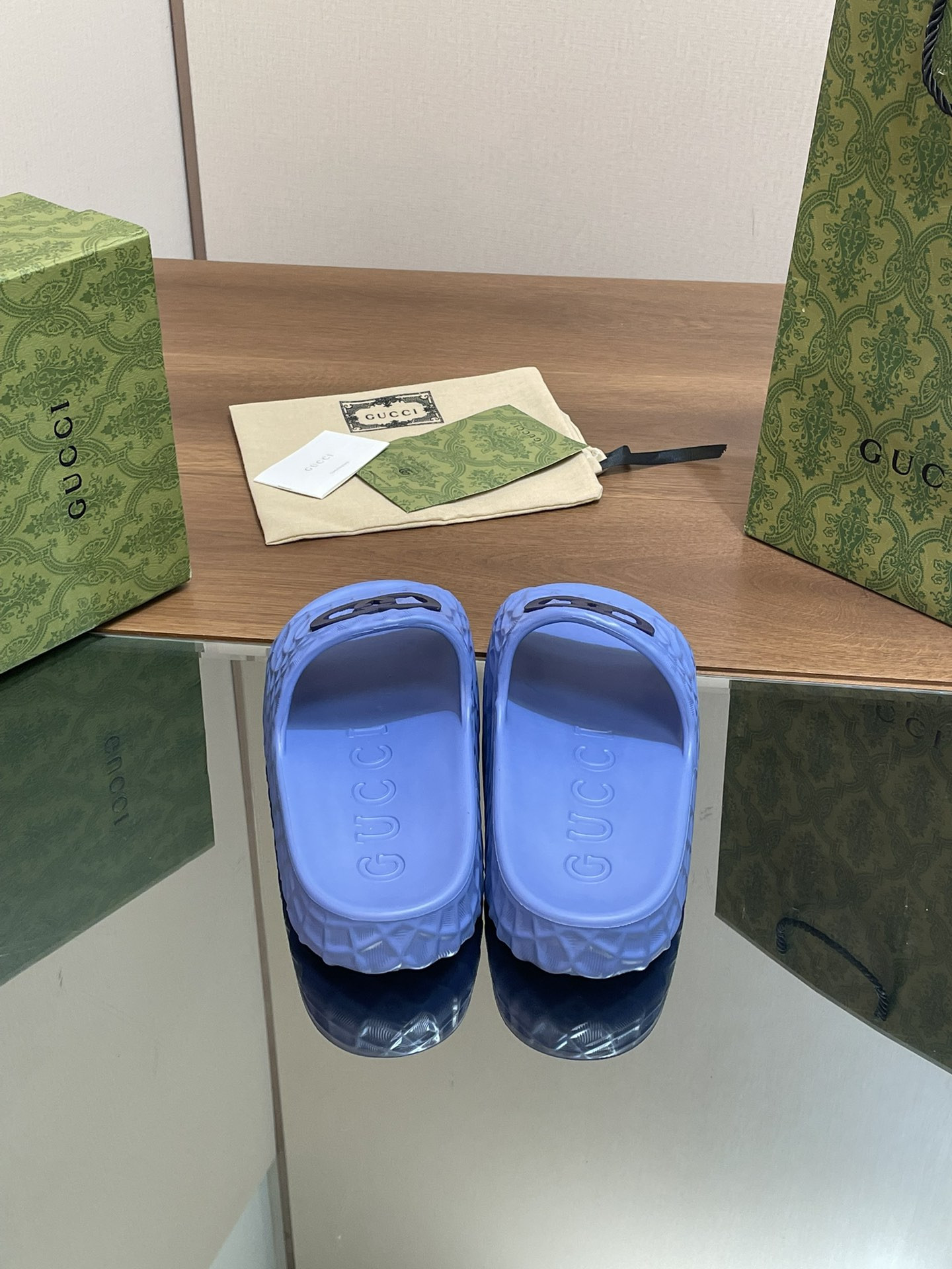 ua G*u*i interlocking g slide sandal blue