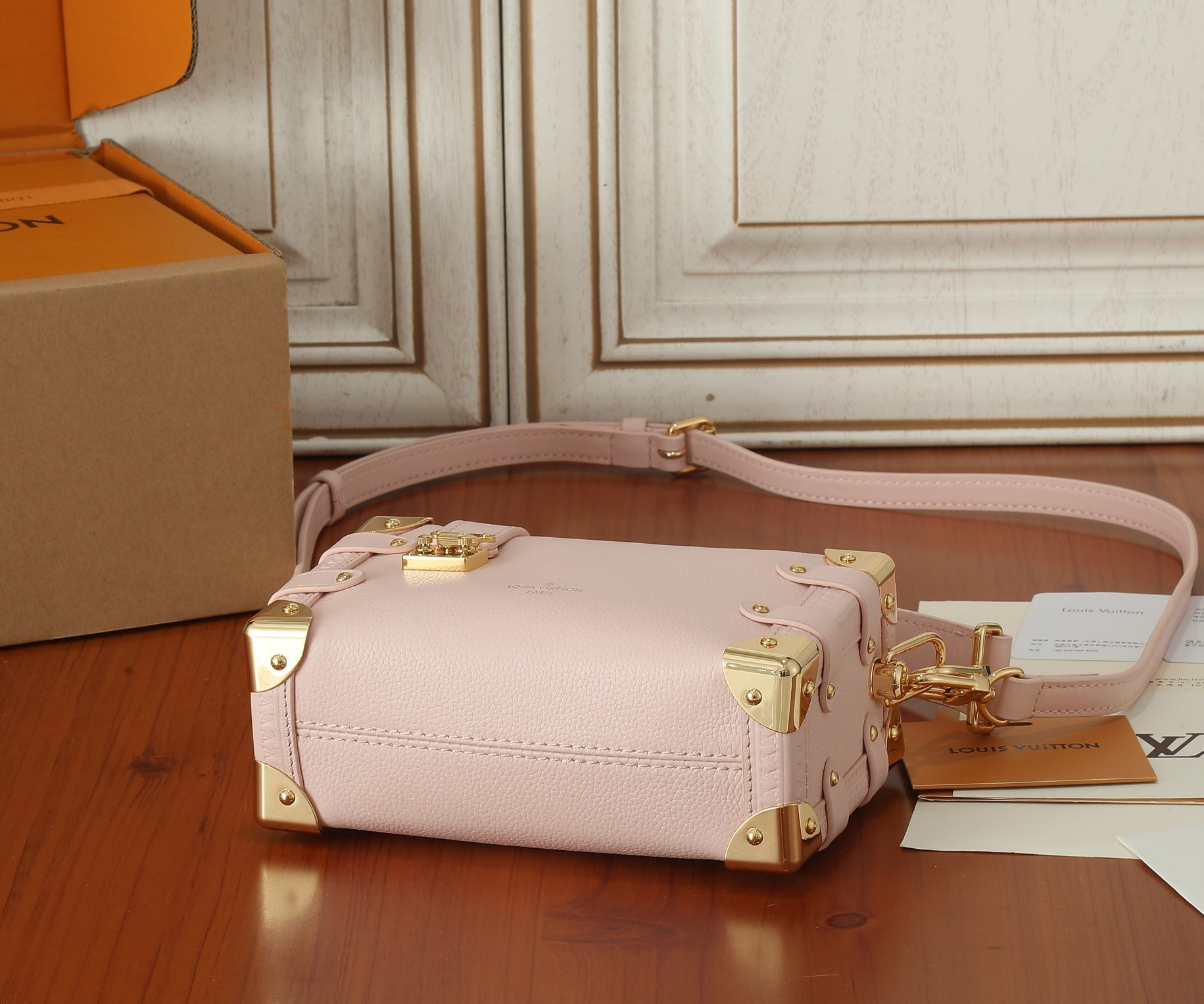 LV Side Trunk PM M25071 7.1 x 4.9 x 3.1 in