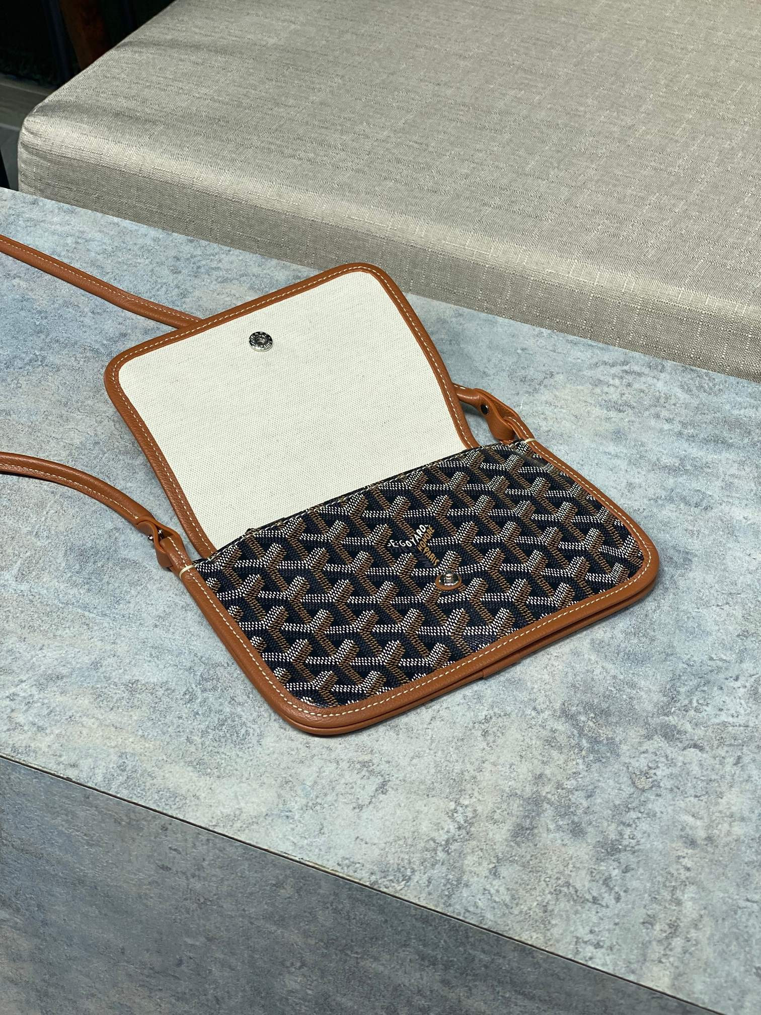 Go*ard plumet pocket wallet 21x14x2.5cm