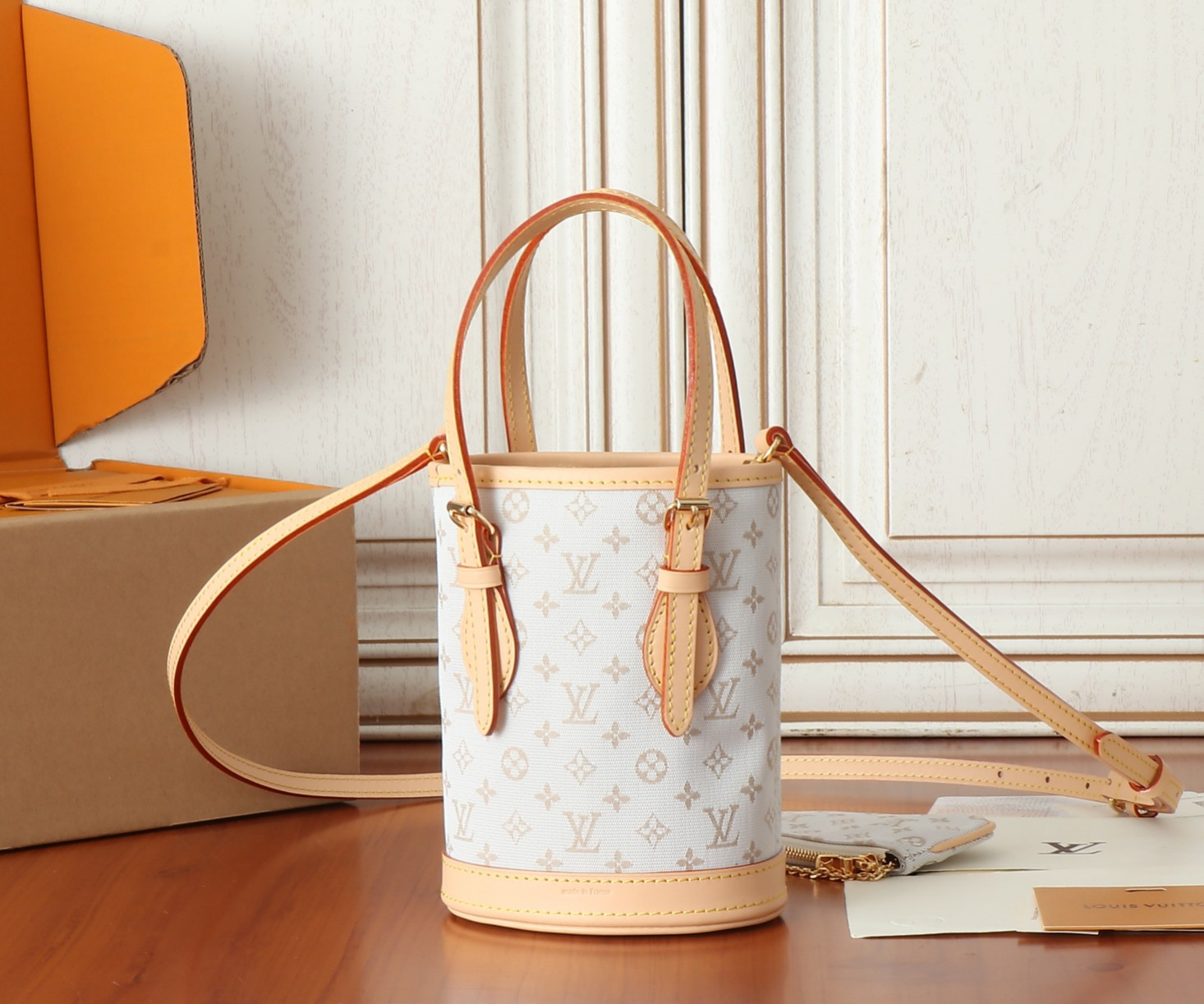 LV Match Nano Bucket M12317 13x17x9CM