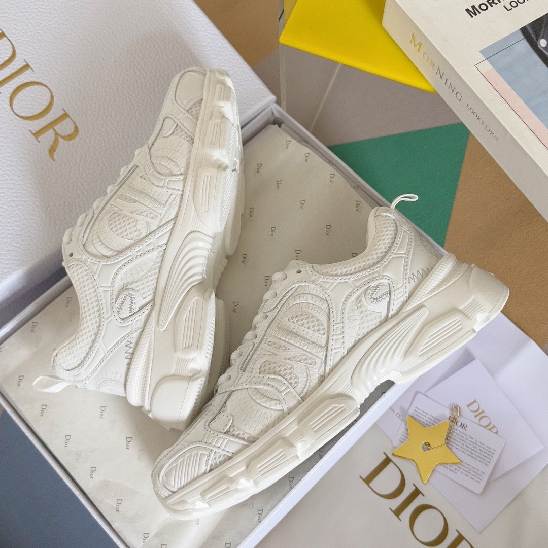 ua D*or chrono sneaker