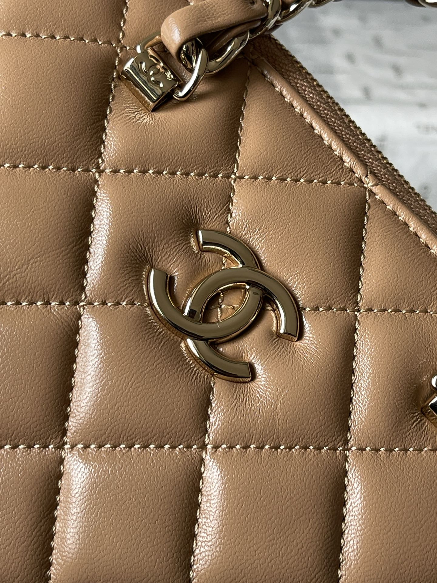 Ch*el small shopping bag 15x20x6cm