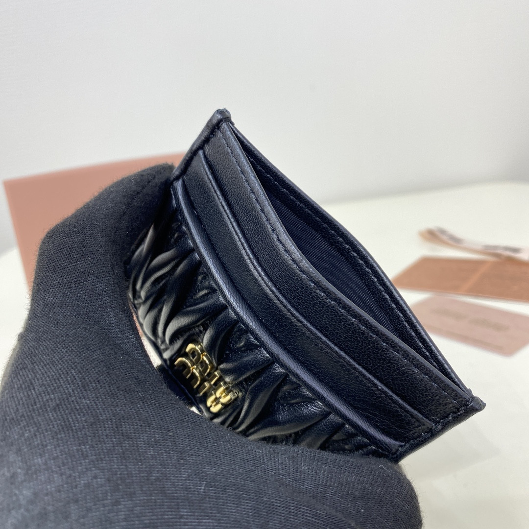 Miu Miu Matelassé nappa leather card holder 8x10.5cm