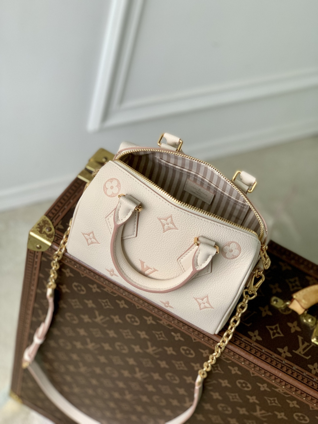 LV Speedy Bandouliere 20 M14291 20.5 x 13.5 x 12 cm