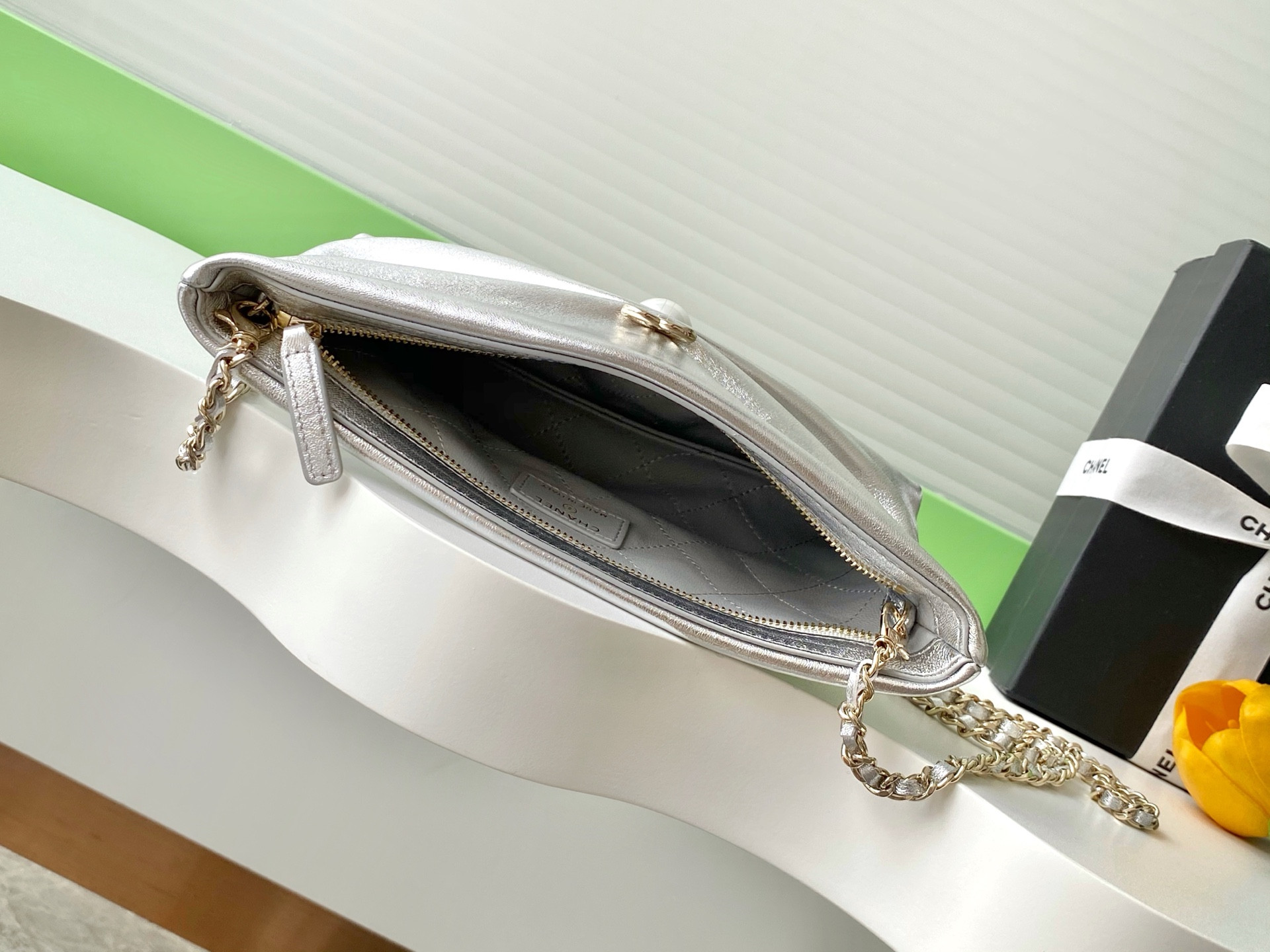 Ch*el clutch with chain 14x24x5cm